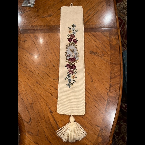 Vintage floral Gibson girl crochet hanging panel. Tapestry. GUC!